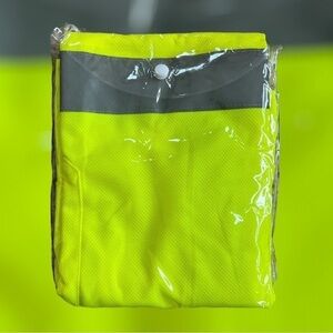 Forester reflective pocket T shirt size M